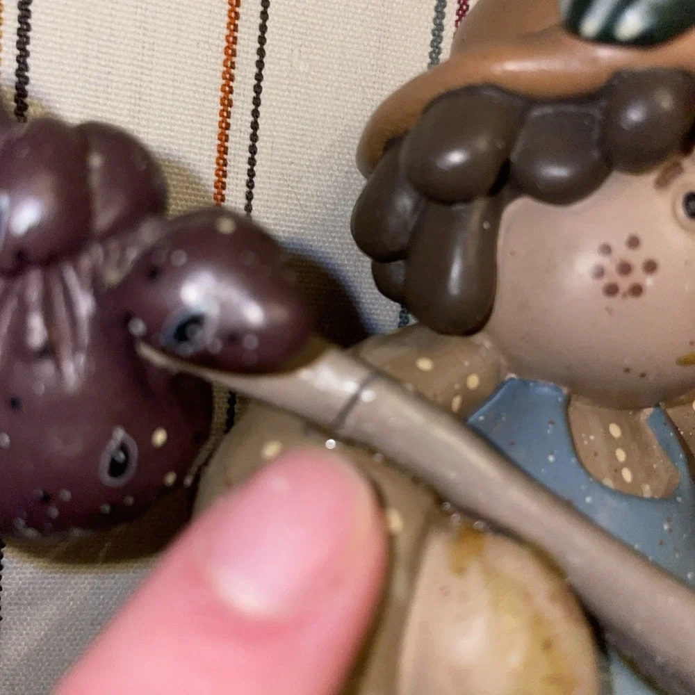 Vintage‎ Henton Figurines 2 Lady Hobo Friends Retired 